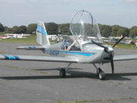 Light aircraft trial lesson picture