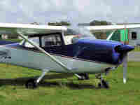 Light aircraft trial lesson picture