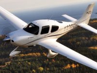 Light aircraft trial lesson picture