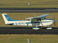 Light aircraft trial lesson picture